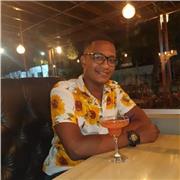 profe de español dispuesto a enseñar con amor